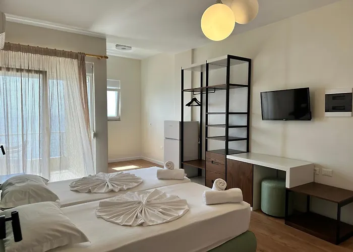 Eval Hotel