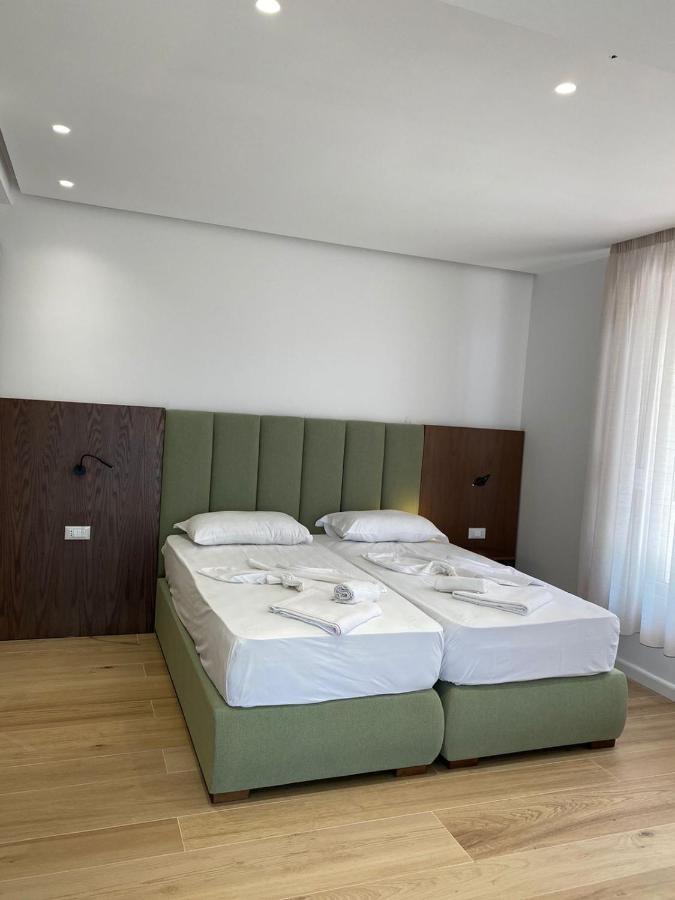 Aparthotel Eval Sarandë